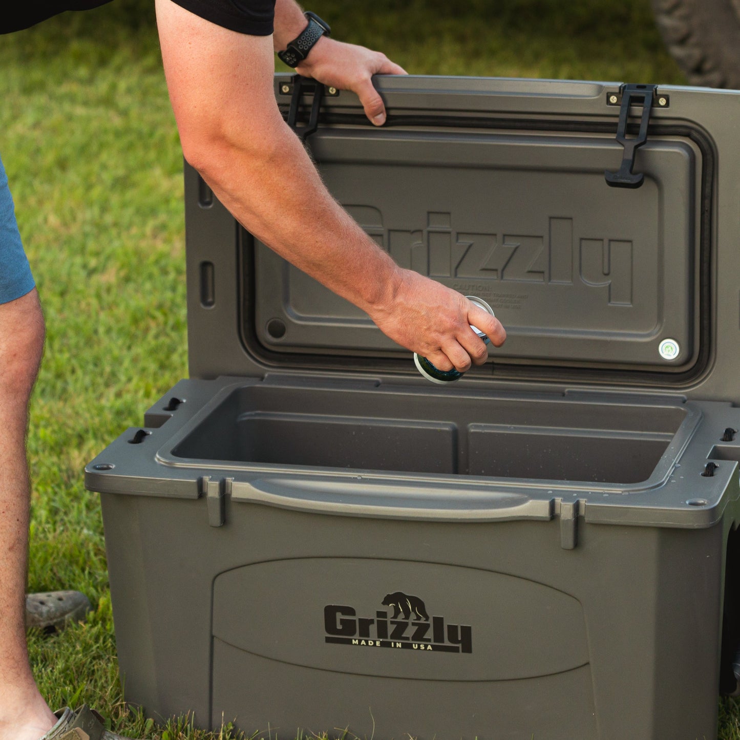Grizzly 45 Hard Cooler